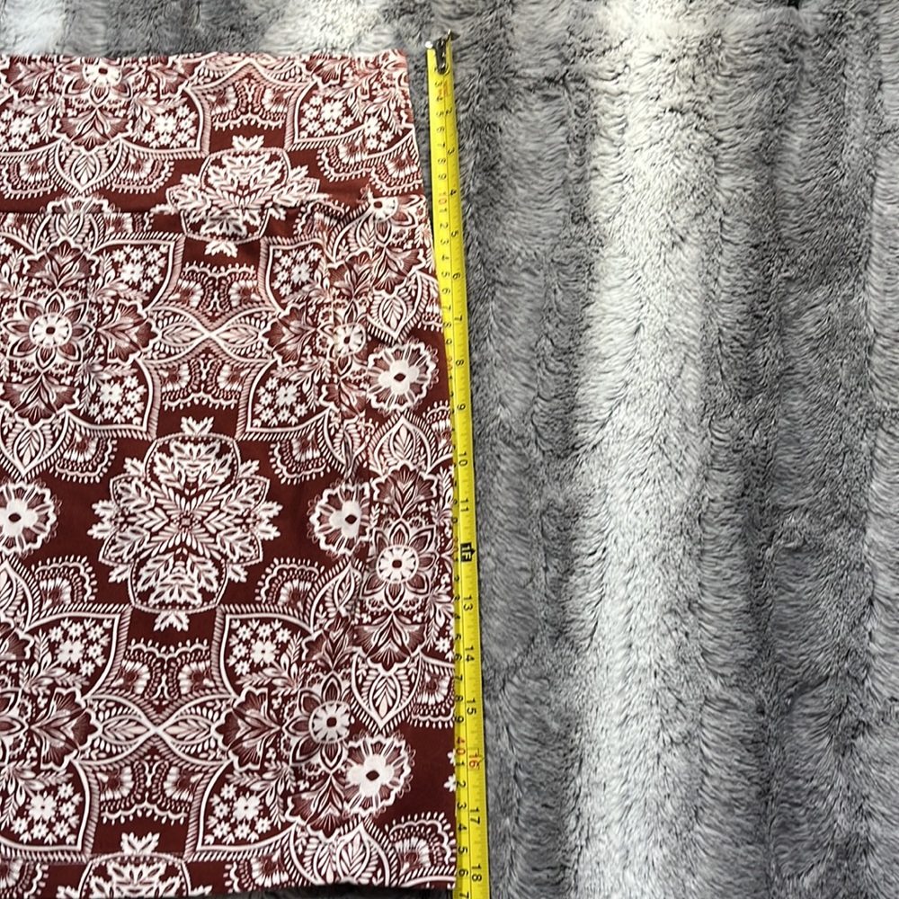 Skirt - Picture 4 of 6